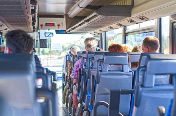 Quelles sont les règles de sécurité à suivre dans les bus de transport scolaire ? Saint-Barthélemy-d'Anjou